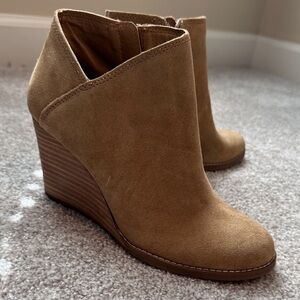 Lucky Brand Tan Suede Ankle Booties